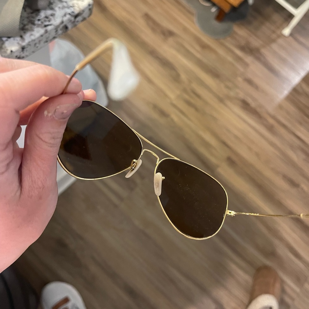 Ray-Ban Aviators - Picture 3 of 3